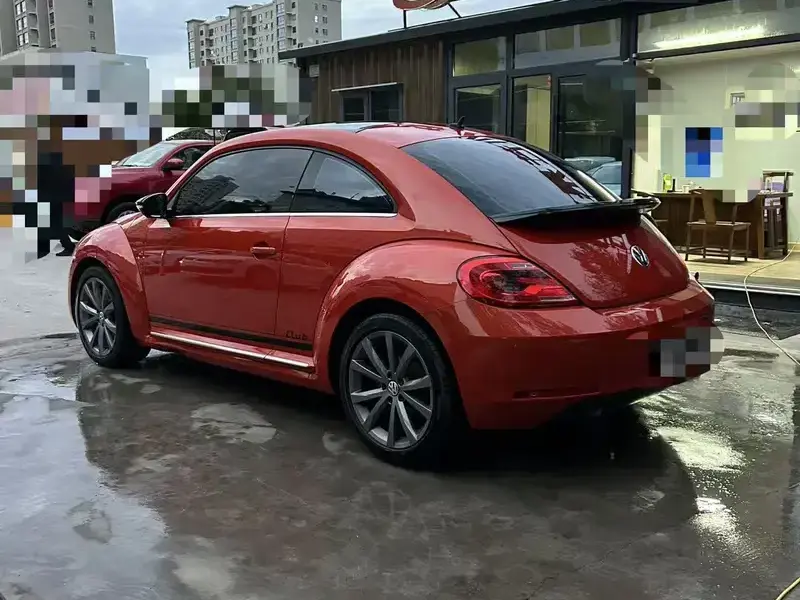2016 Volkswagen Beetle с пробегом 75 000 км