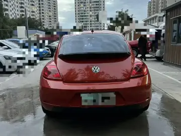 2016 Volkswagen Beetle с пробегом 75 000 км