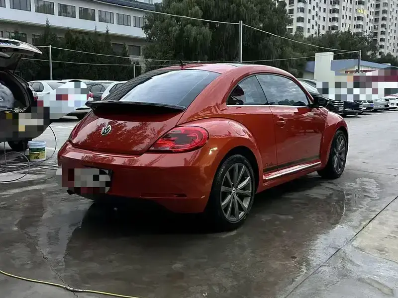 2016 Volkswagen Beetle с пробегом 75 000 км
