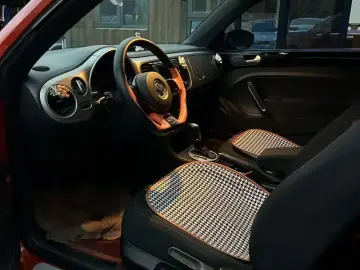 2016 Volkswagen Beetle с пробегом 75 000 км
