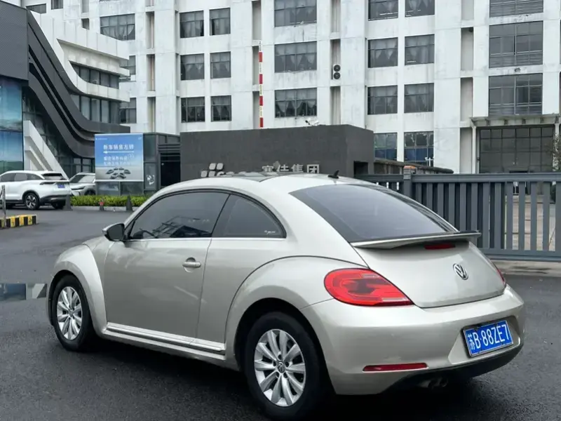 2013 Volkswagen Beetle с пробегом 117 000 км