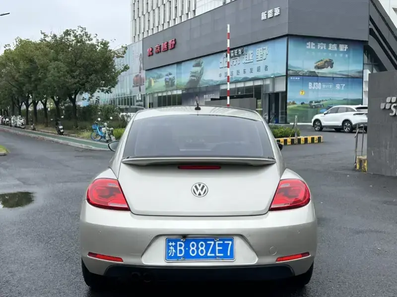 2013 Volkswagen Beetle с пробегом 117 000 км