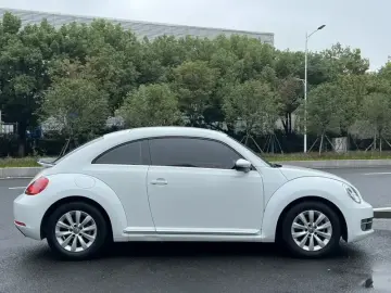 2016 Volkswagen Beetle с пробегом 99 000 км