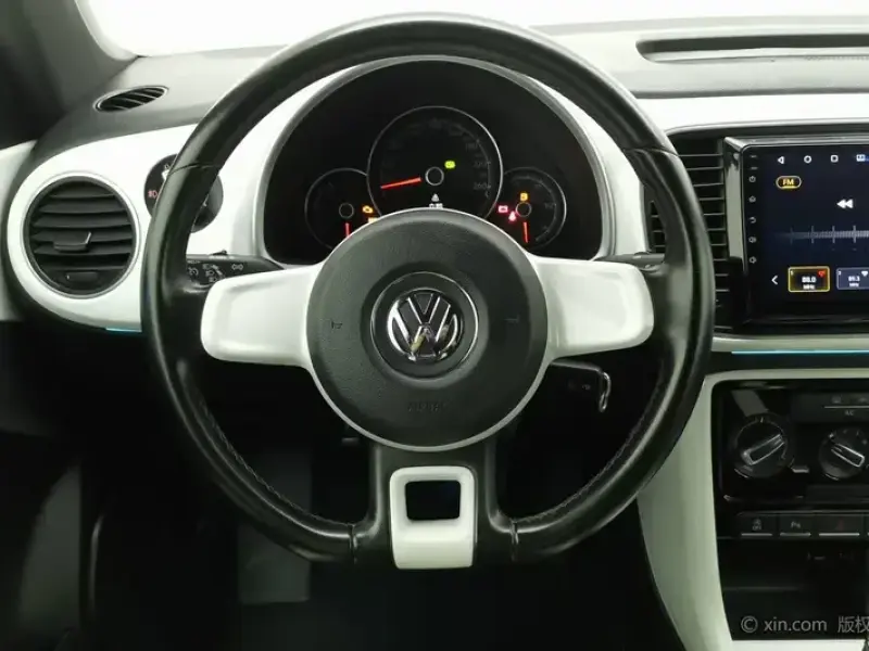 2017 Volkswagen Beetle с пробегом 50 900 км