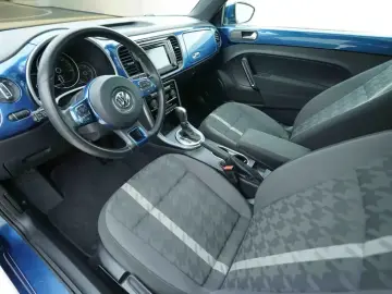 2018 Volkswagen Beetle с пробегом 71 000 км