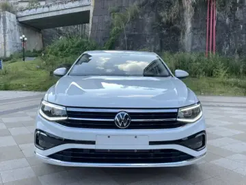 2023 Volkswagen Bora с пробегом 32 000 км