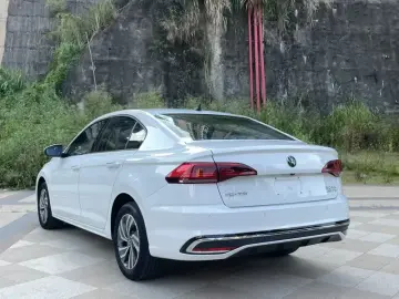 2023 Volkswagen Bora с пробегом 32 000 км