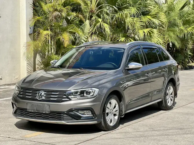 2017 Volkswagen C-Trek с пробегом 110 000 км