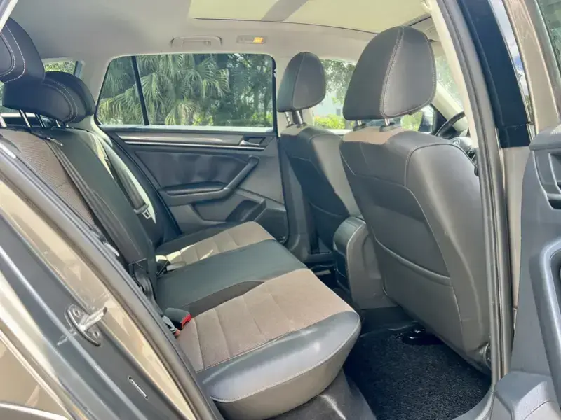 2017 Volkswagen C-Trek с пробегом 110 000 км