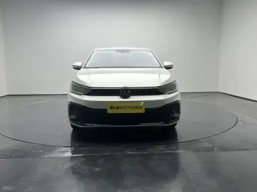 2023 Volkswagen Lavida с пробегом 60 900 км