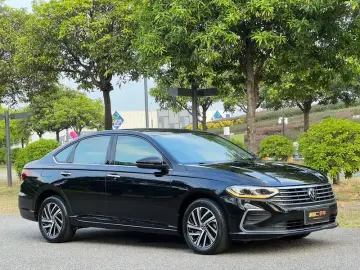 2023 Volkswagen Lavida с пробегом 40 000 км