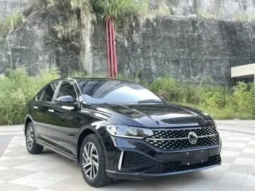 2023 Volkswagen Lavida с пробегом 5 000 км