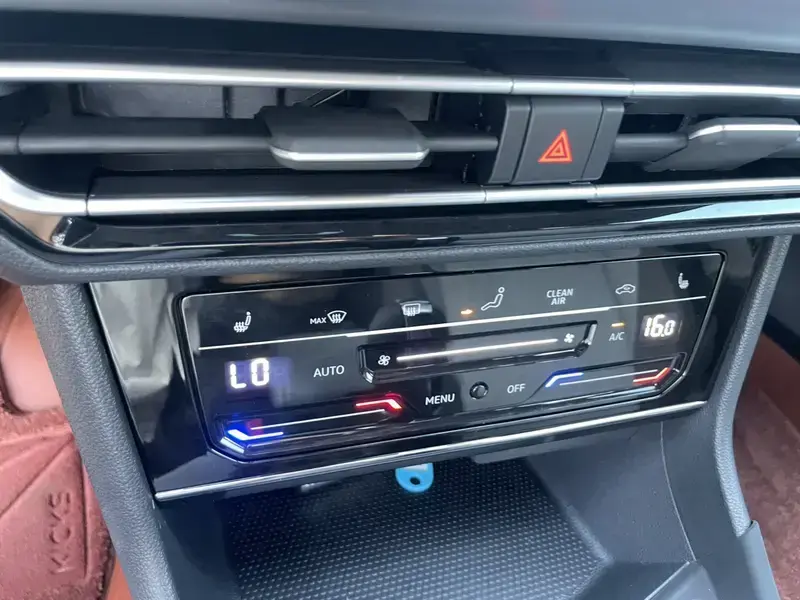 2023 Volkswagen Lavida с пробегом 5 000 км