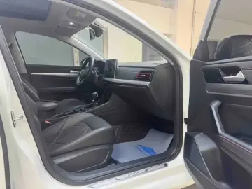2023 Volkswagen Lavida с пробегом 47 000 км