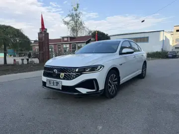 2024 Volkswagen Lavida с пробегом 17 000 км