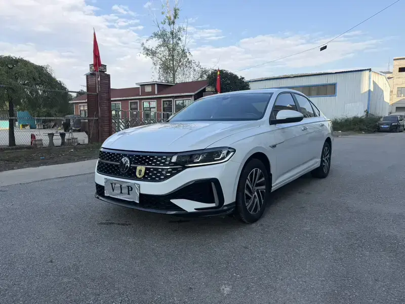 2024 Volkswagen Lavida с пробегом 17 000 км