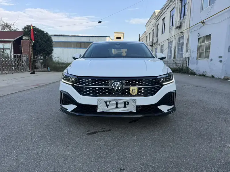 2024 Volkswagen Lavida с пробегом 17 000 км