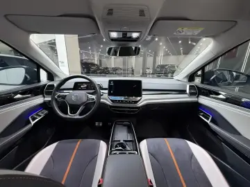 2021 Volkswagen ID.6 с пробегом 65 000 км