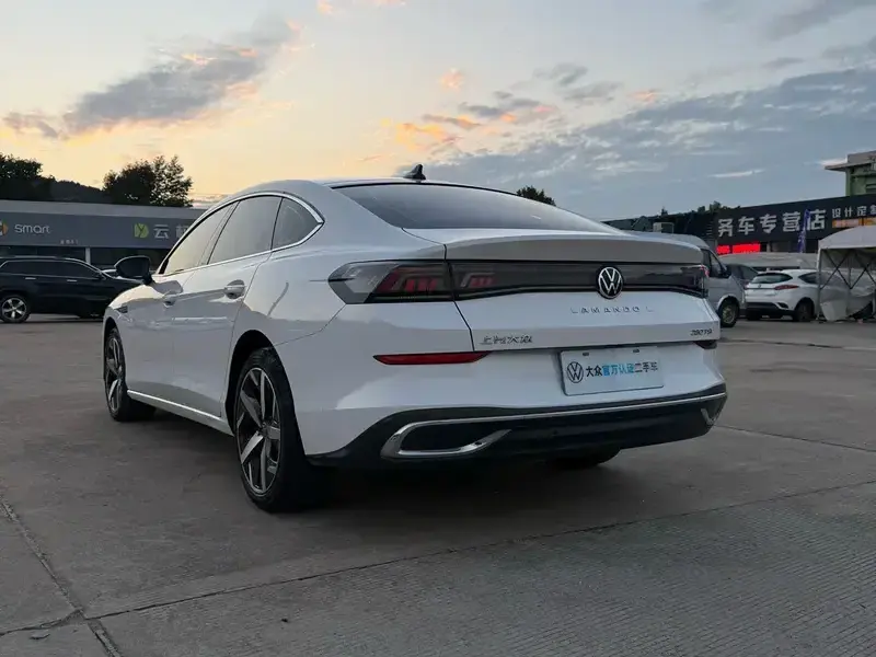 2022 Volkswagen Lamando с пробегом 60 000 км
