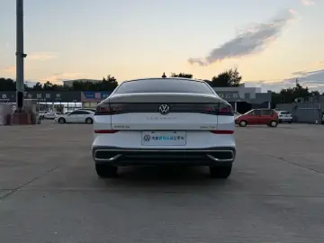 2022 Volkswagen Lamando с пробегом 60 000 км