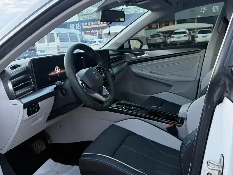 2022 Volkswagen Lamando с пробегом 60 000 км
