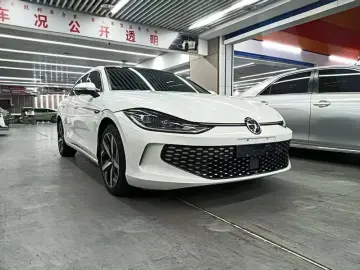 2023 Volkswagen Lamando с пробегом 40 000 км