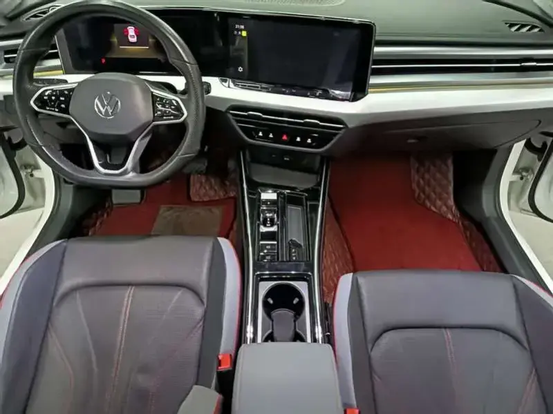 2023 Volkswagen Lamando с пробегом 40 000 км
