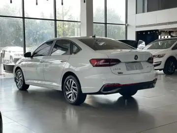 2024 Volkswagen Lavida с пробегом 7 000 км