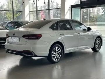 2024 Volkswagen Lavida с пробегом 7 000 км