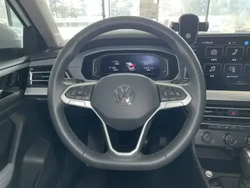 2024 Volkswagen Lavida с пробегом 7 000 км