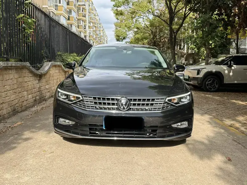 2023 Volkswagen Magotan с пробегом 32 200 км