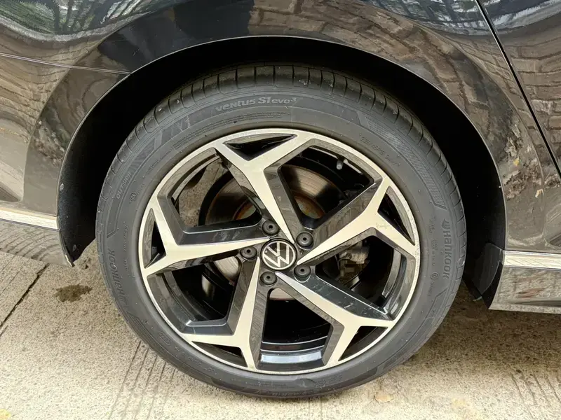 2023 Volkswagen Magotan с пробегом 32 200 км