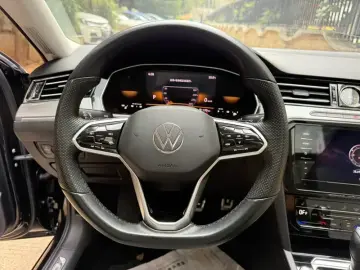 2023 Volkswagen Magotan с пробегом 32 200 км