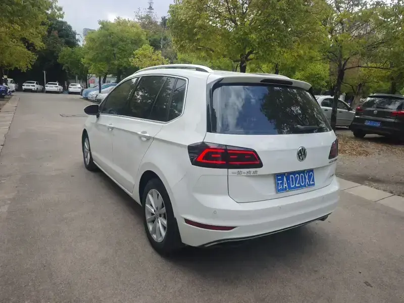 2019 Volkswagen Golf Sportsvan с пробегом 100 000 км