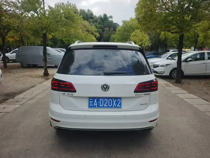 2019 Volkswagen Golf Sportsvan с пробегом 100 000 км