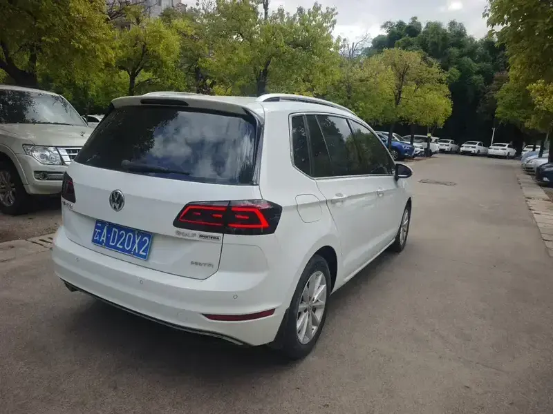 2019 Volkswagen Golf Sportsvan с пробегом 100 000 км