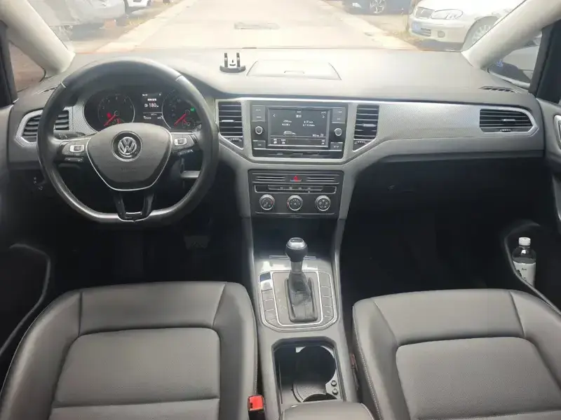 2019 Volkswagen Golf Sportsvan с пробегом 100 000 км