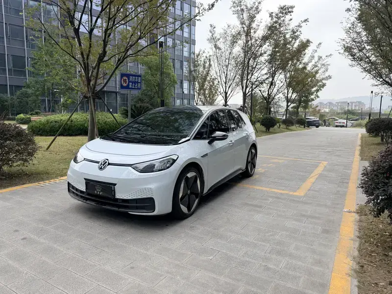 2023 Volkswagen ID.3 с пробегом 86 000 км