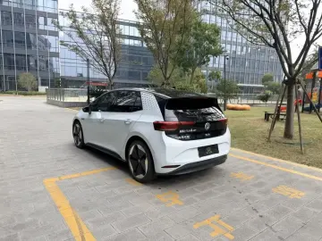 2023 Volkswagen ID.3 с пробегом 86 000 км
