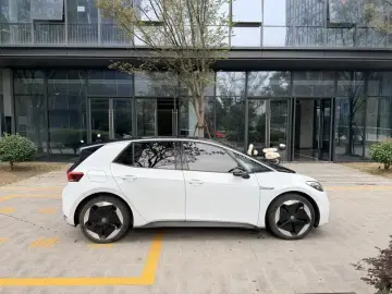 2023 Volkswagen ID.3 с пробегом 86 000 км