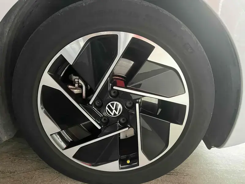 2021 Volkswagen ID.3 с пробегом 61 000 км
