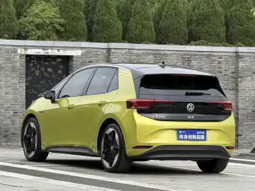 2021 Volkswagen ID.3 с пробегом 50 000 км