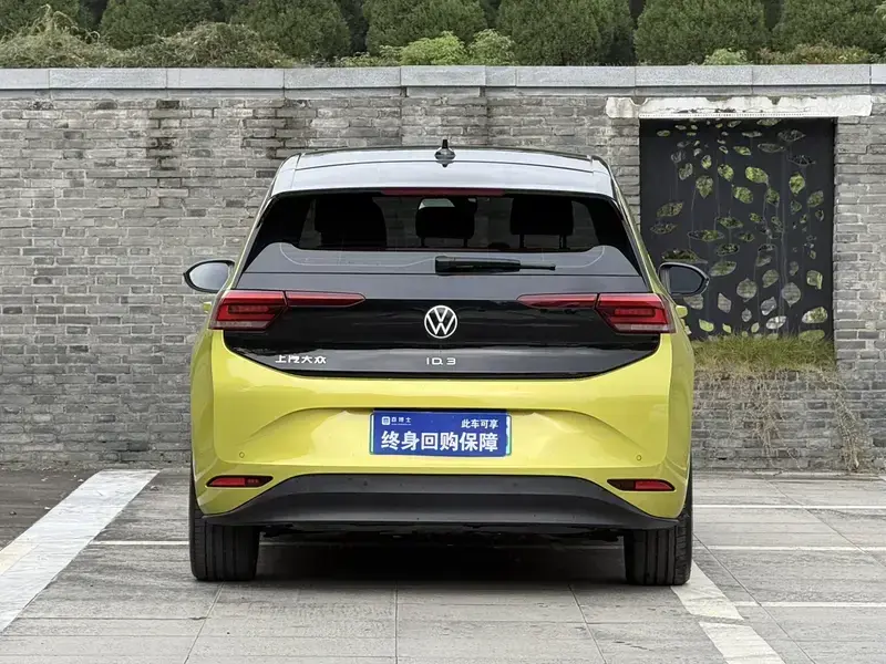 2021 Volkswagen ID.3 с пробегом 50 000 км