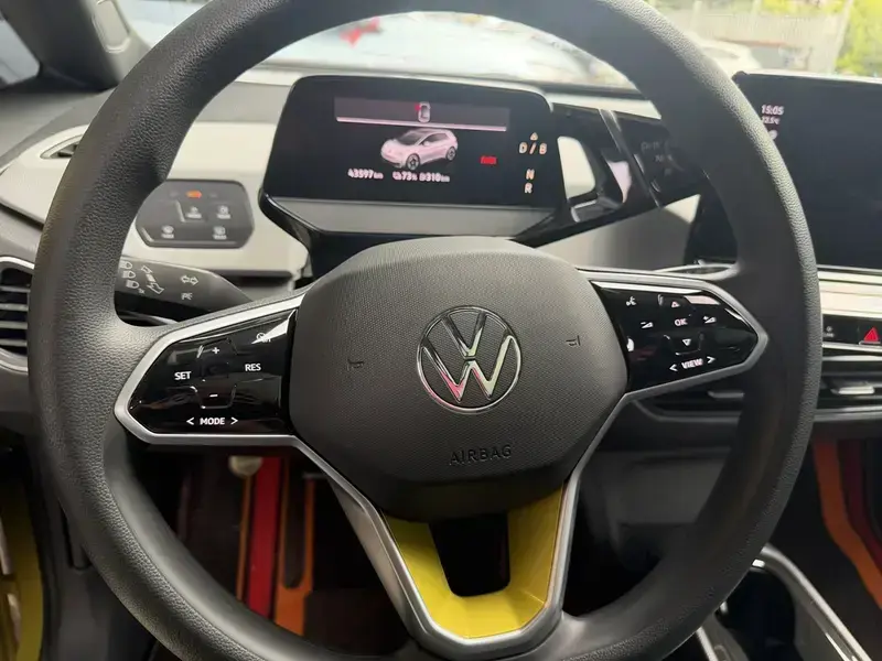 2022 Volkswagen ID.3 с пробегом 43 000 км