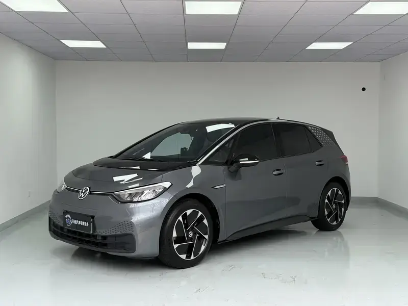 2021 Volkswagen ID.3 с пробегом 45 900 км