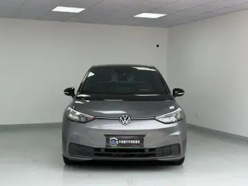 2021 Volkswagen ID.3 с пробегом 45 900 км