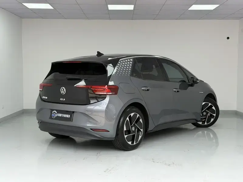 2021 Volkswagen ID.3 с пробегом 45 900 км