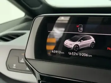 2021 Volkswagen ID.3 с пробегом 45 900 км