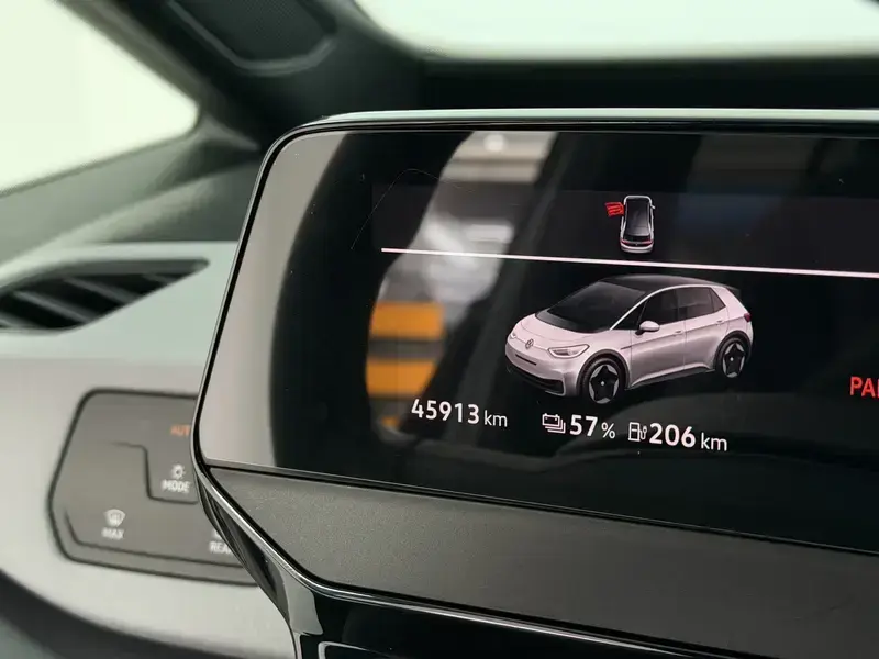 2021 Volkswagen ID.3 с пробегом 45 900 км