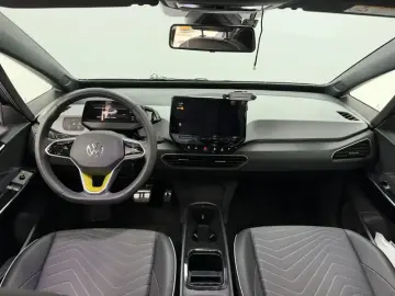 2021 Volkswagen ID.3 с пробегом 45 900 км